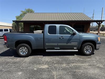 2012 GMC Sierra 1500 SL   - Photo 2 - Nocona, TX 76255