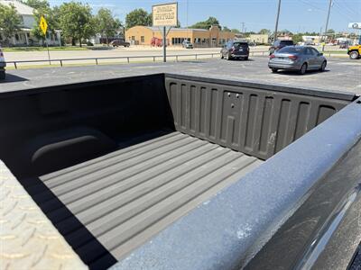 2012 GMC Sierra 1500 SL   - Photo 18 - Nocona, TX 76255