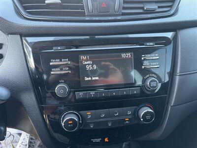 2017 Nissan Rogue S - Photo 15 - Nocona, TX 76255