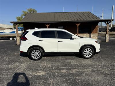 2017 Nissan Rogue S - Photo 2 - Nocona, TX 76255