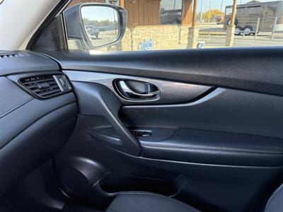 2017 Nissan Rogue S - Photo 14 - Nocona, TX 76255