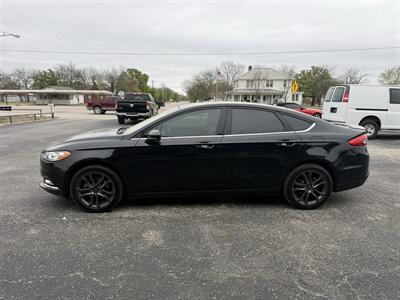 2018 Ford Fusion SE   - Photo 6 - Nocona, TX 76255