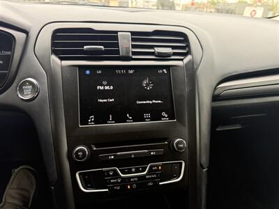 2018 Ford Fusion SE   - Photo 15 - Nocona, TX 76255