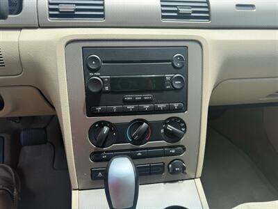 2006 Ford Five Hundred SE   - Photo 14 - Nocona, TX 76255