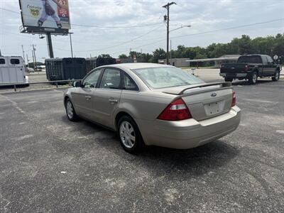 2006 Ford Five Hundred SE   - Photo 5 - Nocona, TX 76255