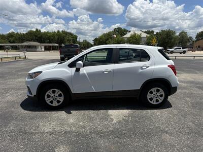 2017 Chevrolet Trax LS - Photo 6 - Nocona, TX 76255
