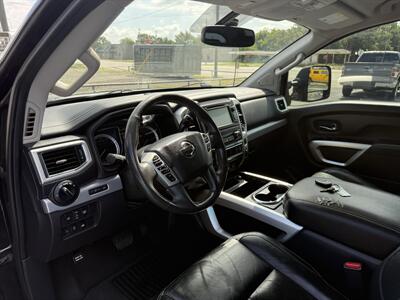 2017 Nissan Titan PRO-4X   - Photo 13 - Nocona, TX 76255