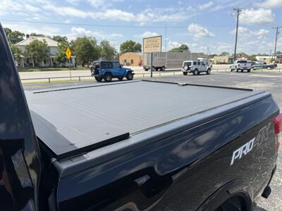 2017 Nissan Titan PRO-4X   - Photo 20 - Nocona, TX 76255
