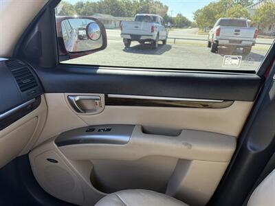 2012 Hyundai Santa Fe Limited   - Photo 14 - Nocona, TX 76255