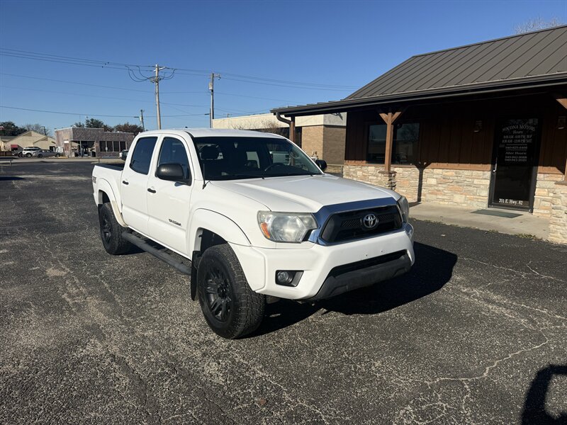 2015 Toyota Tacoma V6 4WD SR5   - Photo 1 - Nocona, TX 76255