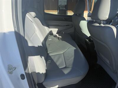 2015 Toyota Tacoma V6 4WD SR5   - Photo 11 - Nocona, TX 76255