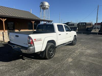 2015 Toyota Tacoma V6 4WD SR5   - Photo 3 - Nocona, TX 76255