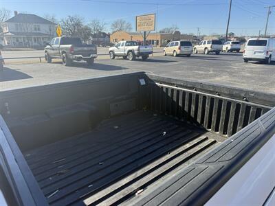 2015 Toyota Tacoma V6 4WD SR5   - Photo 20 - Nocona, TX 76255
