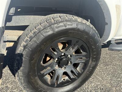 2015 Toyota Tacoma V6 4WD SR5   - Photo 21 - Nocona, TX 76255
