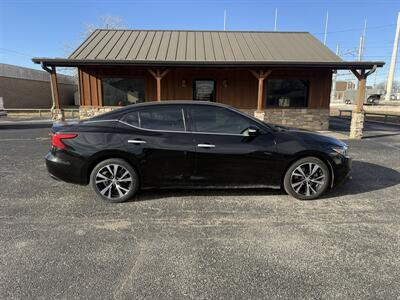 2018 Nissan Maxima 3.5 SV   - Photo 2 - Nocona, TX 76255