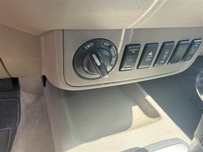2017 Nissan Frontier SV 4WD   - Photo 17 - Nocona, TX 76255