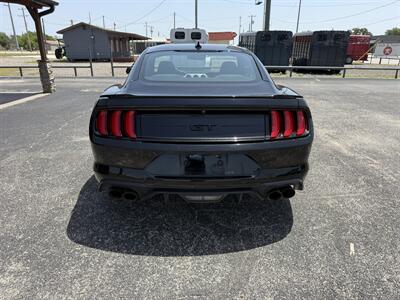 2021 Ford Mustang GT - Photo 4 - Nocona, TX 76255