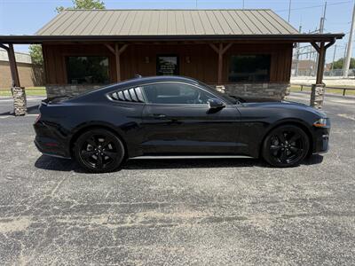2021 Ford Mustang GT - Photo 2 - Nocona, TX 76255