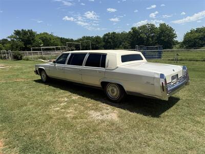 1987 Cadillac Brougham Limo - Photo 5 - Nocona, TX 76255