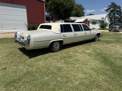 1987 Cadillac Brougham Limo - Photo 2 - Nocona, TX 76255