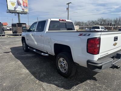 2019 Chevrolet Silverado 2500 LT   - Photo 5 - Nocona, TX 76255