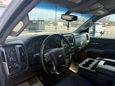 2019 Chevrolet Silverado 2500 LT   - Photo 13 - Nocona, TX 76255