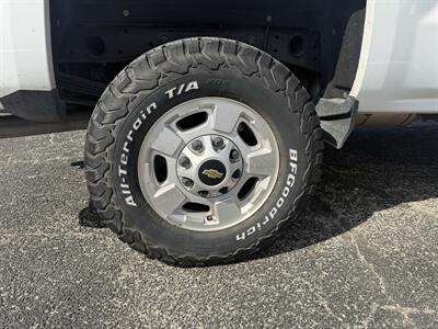 2019 Chevrolet Silverado 2500 LT   - Photo 19 - Nocona, TX 76255