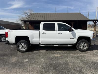 2019 Chevrolet Silverado 2500 LT   - Photo 2 - Nocona, TX 76255