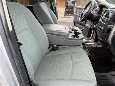 2014 RAM 1500 Express 4WD   - Photo 10 - Nocona, TX 76255