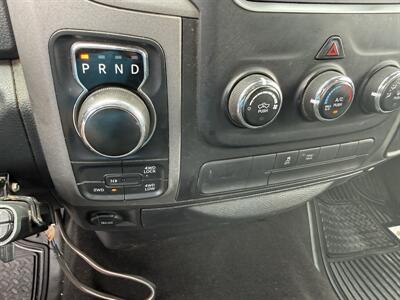 2014 RAM 1500 Express 4WD   - Photo 13 - Nocona, TX 76255