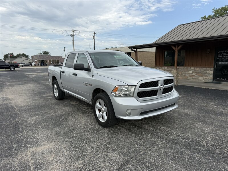 2014 RAM 1500 Express 4WD   - Photo 1 - Nocona, TX 76255