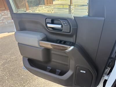 2020 Chevrolet Silverado 1500 LT Trail Boss   - Photo 18 - Nocona, TX 76255