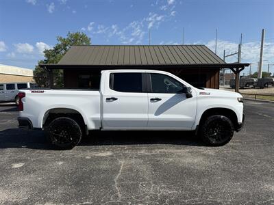 2020 Chevrolet Silverado 1500 LT Trail Boss   - Photo 2 - Nocona, TX 76255