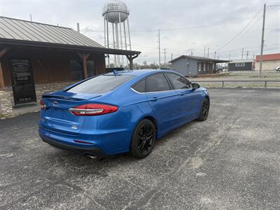 2019 Ford Fusion SE   - Photo 3 - Nocona, TX 76255