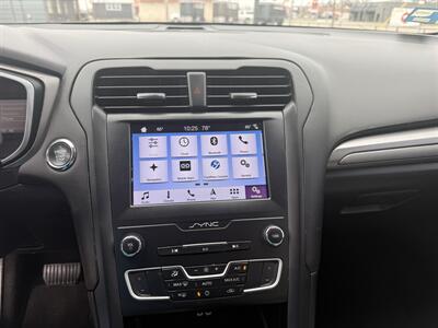 2019 Ford Fusion SE   - Photo 15 - Nocona, TX 76255