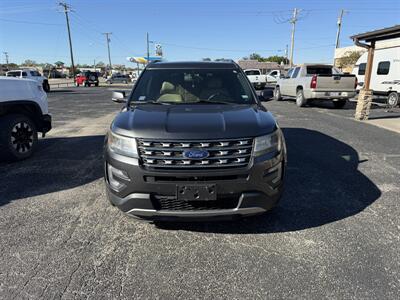 2017 Ford Explorer Limited - Photo 8 - Nocona, TX 76255