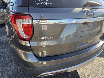 2017 Ford Explorer Limited - Photo 21 - Nocona, TX 76255