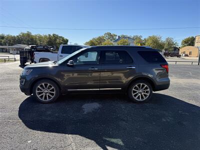 2017 Ford Explorer Limited - Photo 6 - Nocona, TX 76255
