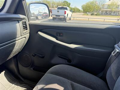 2006 Chevrolet Silverado 1500 LS   - Photo 12 - Nocona, TX 76255