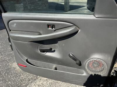 2006 Chevrolet Silverado 1500 LS   - Photo 15 - Nocona, TX 76255