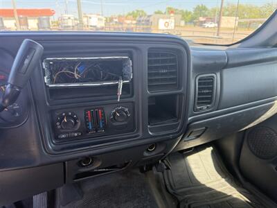 2006 Chevrolet Silverado 1500 LS   - Photo 13 - Nocona, TX 76255