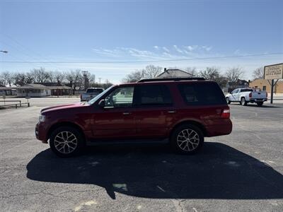 2017 Ford Expedition XLT   - Photo 6 - Nocona, TX 76255