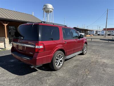 2017 Ford Expedition XLT   - Photo 3 - Nocona, TX 76255