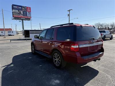 2017 Ford Expedition XLT   - Photo 5 - Nocona, TX 76255