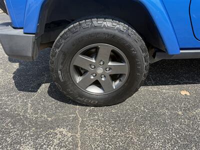 2015 Jeep Wrangler Freedom Edition   - Photo 18 - Nocona, TX 76255