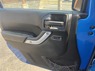 2015 Jeep Wrangler Freedom Edition   - Photo 16 - Nocona, TX 76255