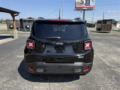 2020 Jeep Renegade Latitude   - Photo 4 - Nocona, TX 76255