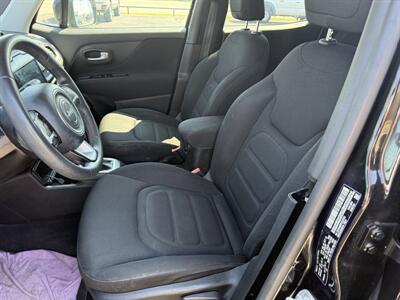 2020 Jeep Renegade Latitude   - Photo 9 - Nocona, TX 76255