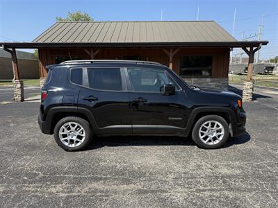 2020 Jeep Renegade Latitude   - Photo 3 - Nocona, TX 76255