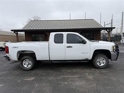 2010 Chevrolet Silverado 2500 Work Truck 4WD   - Photo 2 - Nocona, TX 76255